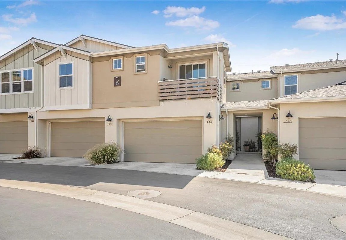 Recently sold condo in Buellton CA Santa Ynez Valley — modern townhome — Ursula Santana Realtor BHHS CA DRE #01965452