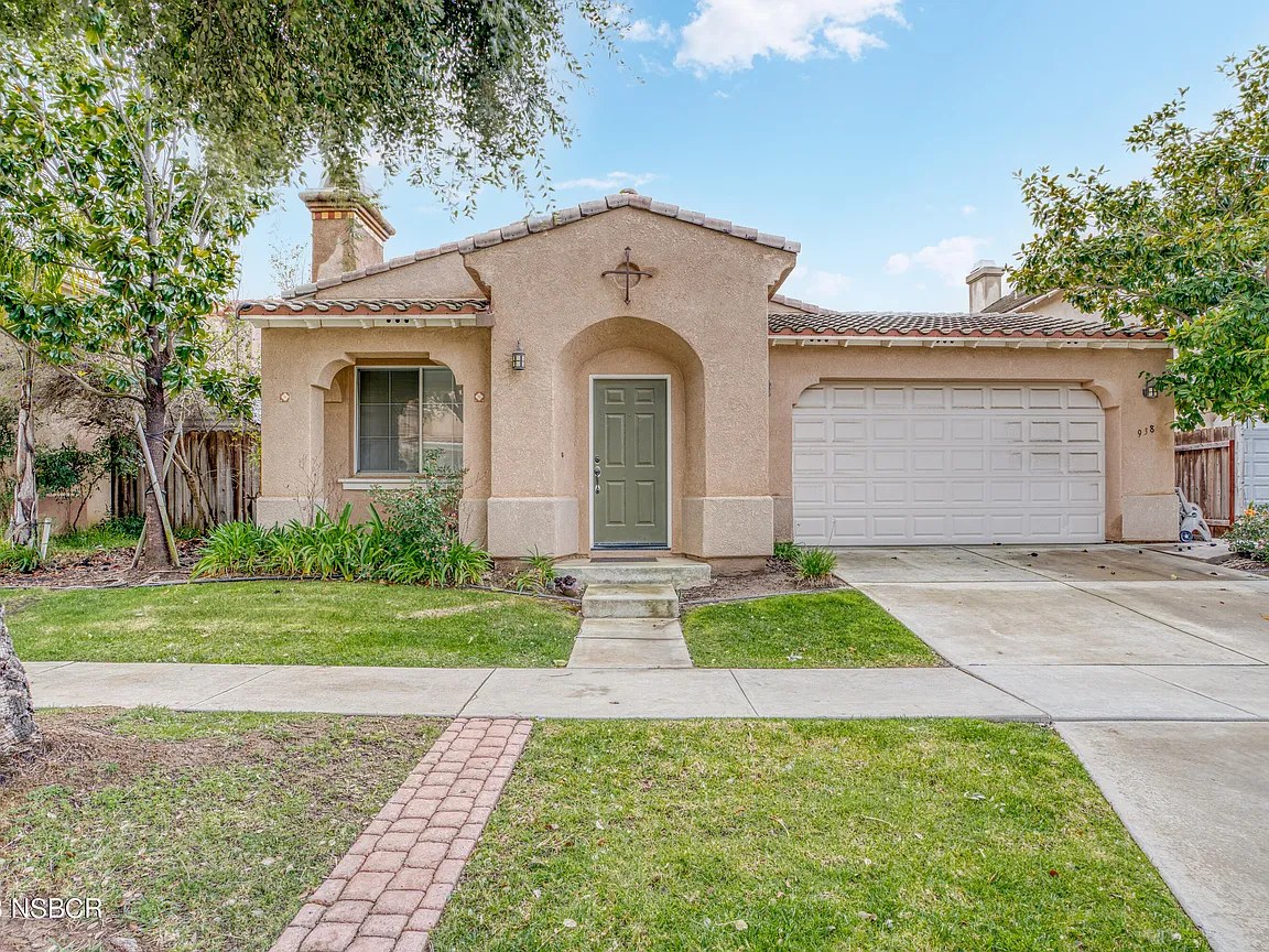 Recently sold home in Santa Maria CA — Mediterranean stucco single family — Ursula Santana Realtor BHHS CA DRE #01965452
